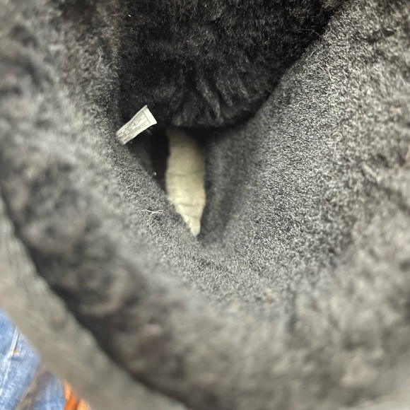 Ugg Classic Tall Boots Black Tasman Braid Beautiful Condition! Size 9 - Picture 2 of 8